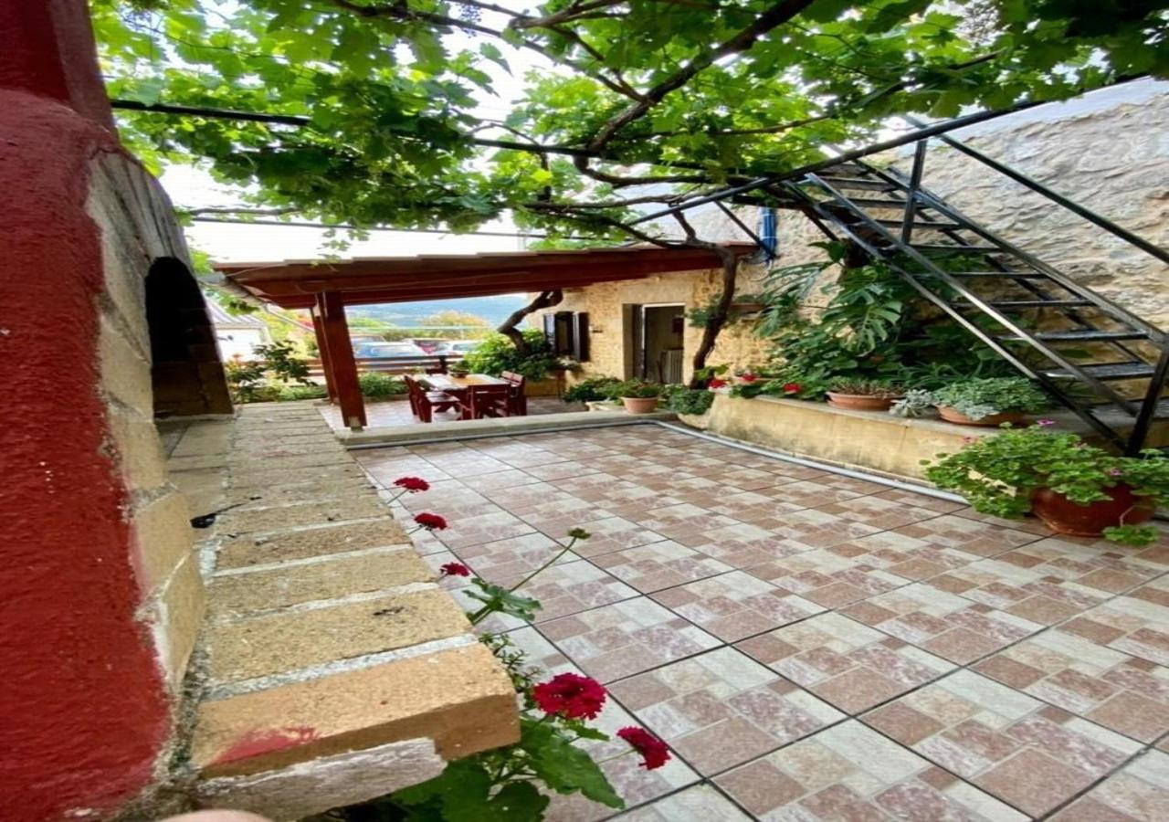 Nikos Traditional House Malathiros Екстер'єр фото